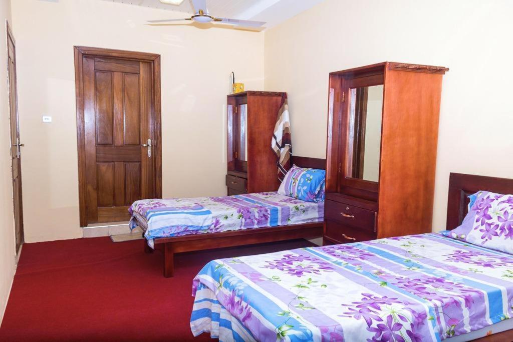 Sandpark Place, West Hills Mile 11 المظهر الخارجي الصورة