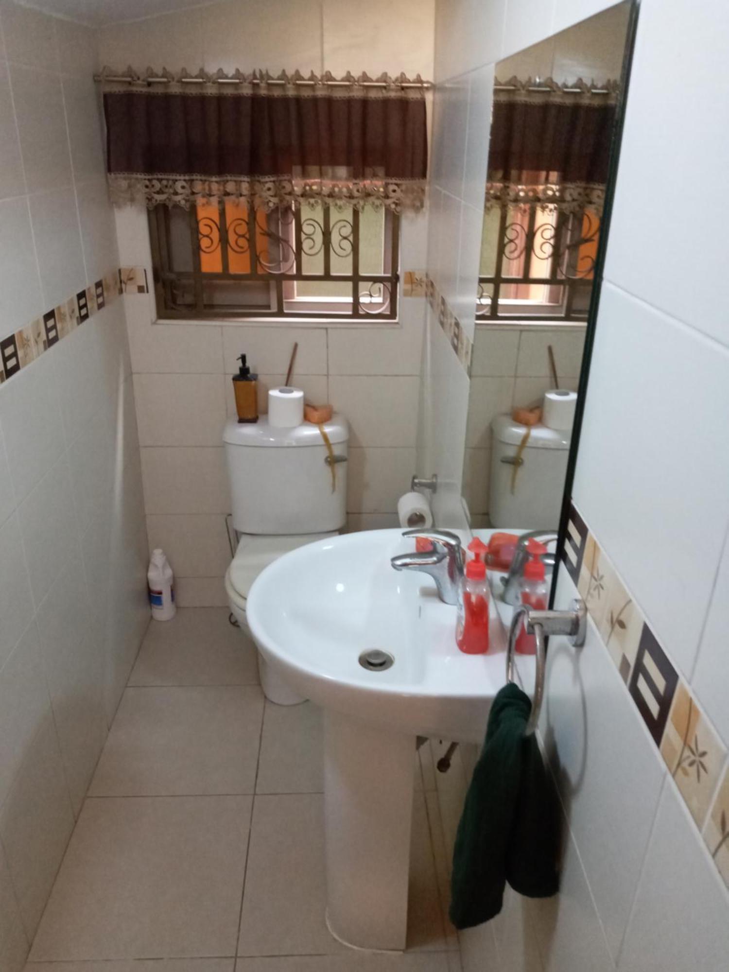 Sandpark Place, West Hills Mile 11 المظهر الخارجي الصورة